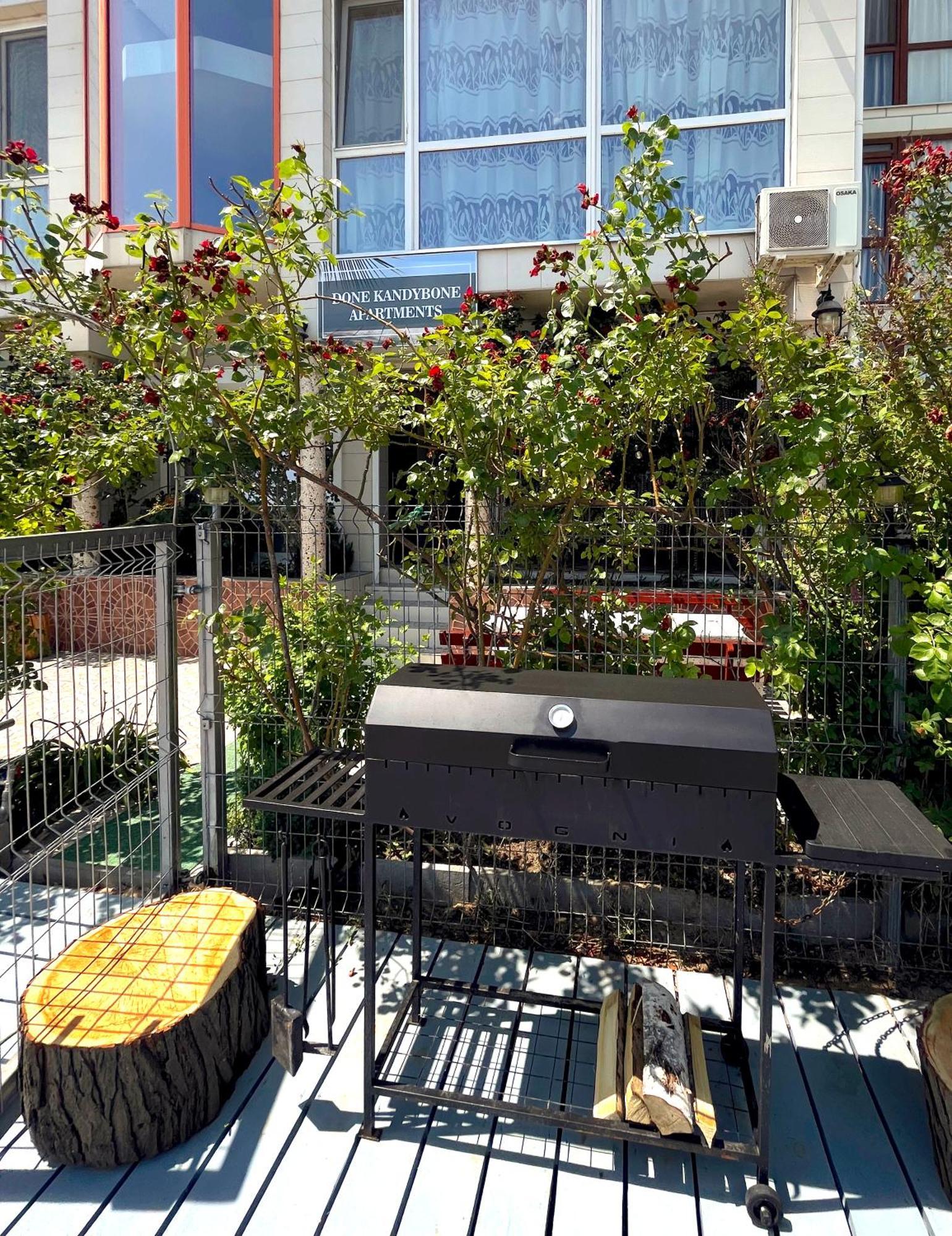 Done Kandybone Apartments Burlach'ya Balka Dış mekan fotoğraf